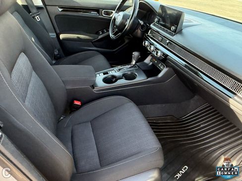 Used 2022 Honda Civic EX image 10