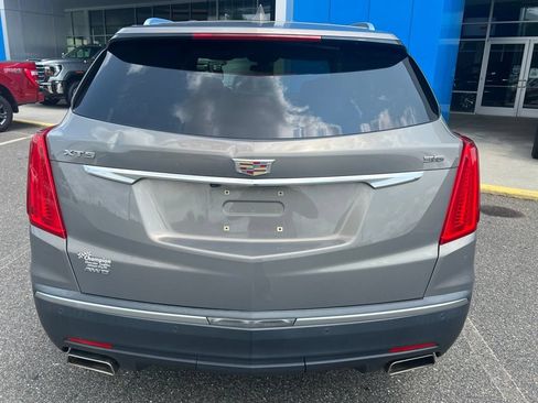 Used 2017 Cadillac XT5 Luxury w/ Driver Awareness Package AWD/4WD image 6