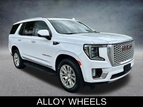 Used 2023 GMC Yukon Denali AWD/4WD image 3
