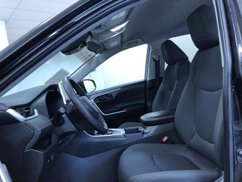 Certified 2025 Toyota RAV4 LE AWD/4WD image 18