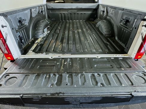 Used 2022 Ford F250 Lariat w/ Black Appearance Package image 25