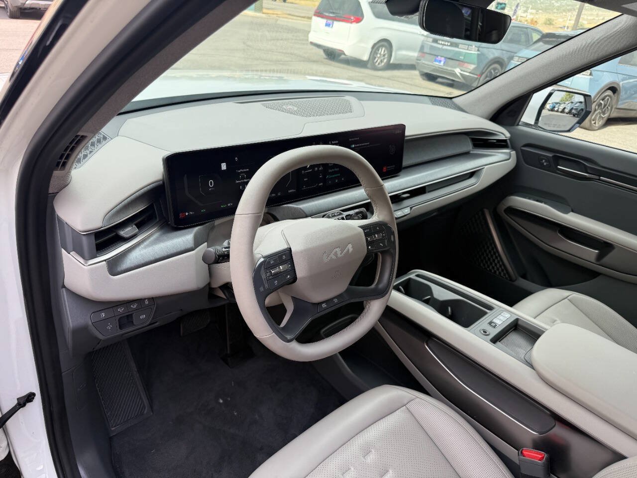 Used 2024 Kia EV9 Wind AWD/4WD image 28