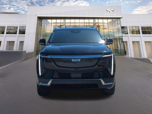 Used 2026 Cadillac Escalade IQL Luxury AWD/4WD image 2