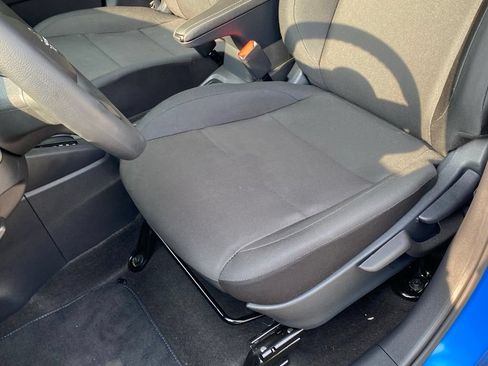 Used 2025 Nissan Kicks Play S FWD image 23