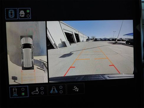 Certified 2025 GMC Yukon Denali image 30