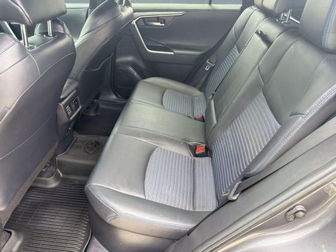 Used 2021 Toyota RAV4 XSE AWD/4WD image 14