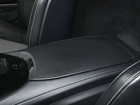 Used 2018 Mercedes-Benz AMG GT Roadster image 53