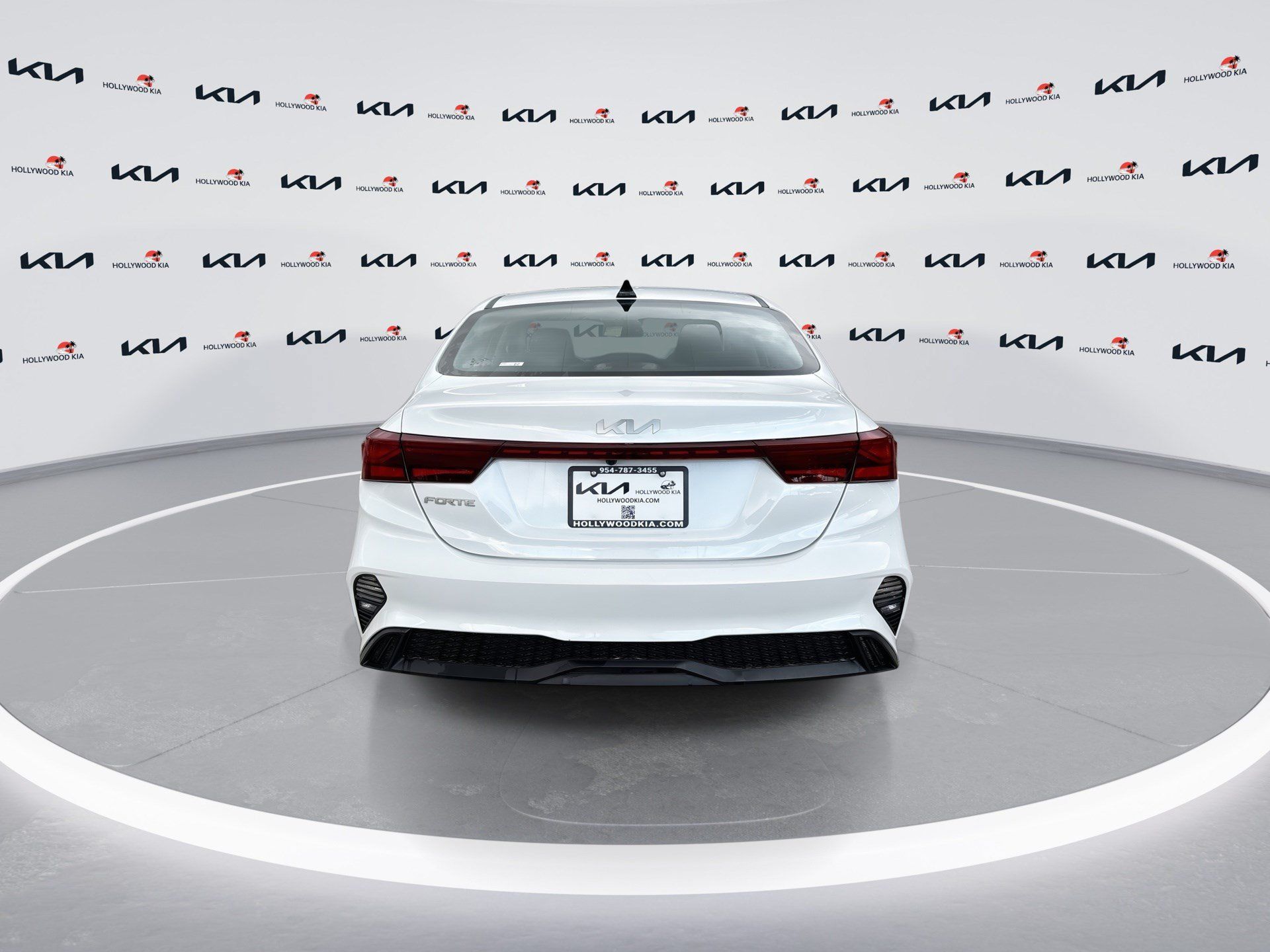 Certified 2023 Kia Forte LXS w/ LXS Technology Package FWD image 7