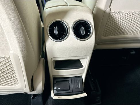 Certified 2023 Mercedes-Benz GLB 250 4MATIC image 31