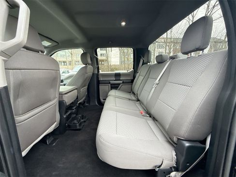 Used 2020 Ford F150 XLT image 23