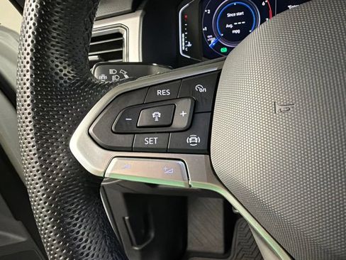 Used 2020 Volkswagen Atlas Cross Sport SEL Premium R-Line AWD/4WD image 16
