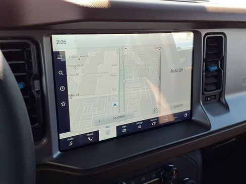 Used 2023 Ford Bronco Outer Banks AWD/4WD image 24