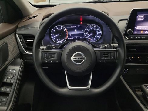 Used 2021 Nissan Rogue S AWD/4WD image 22
