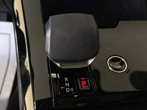 Certified 2026 Land Rover Range Rover Sport SE AWD/4WD image 38