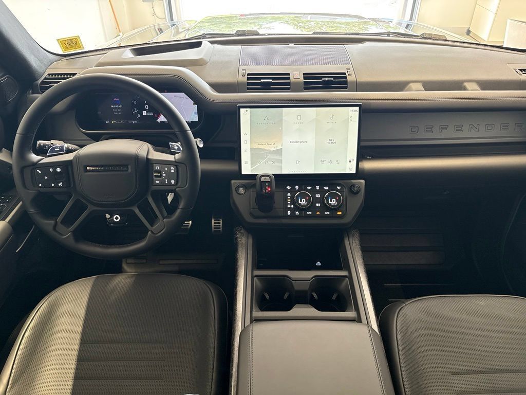 New 2026 Land Rover Defender 110 AWD/4WD image 20