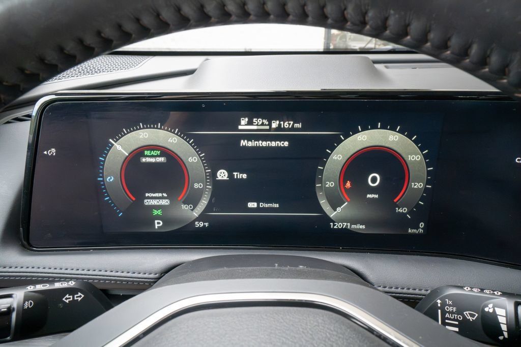 Used 2024 Nissan Ariya AWD image 13