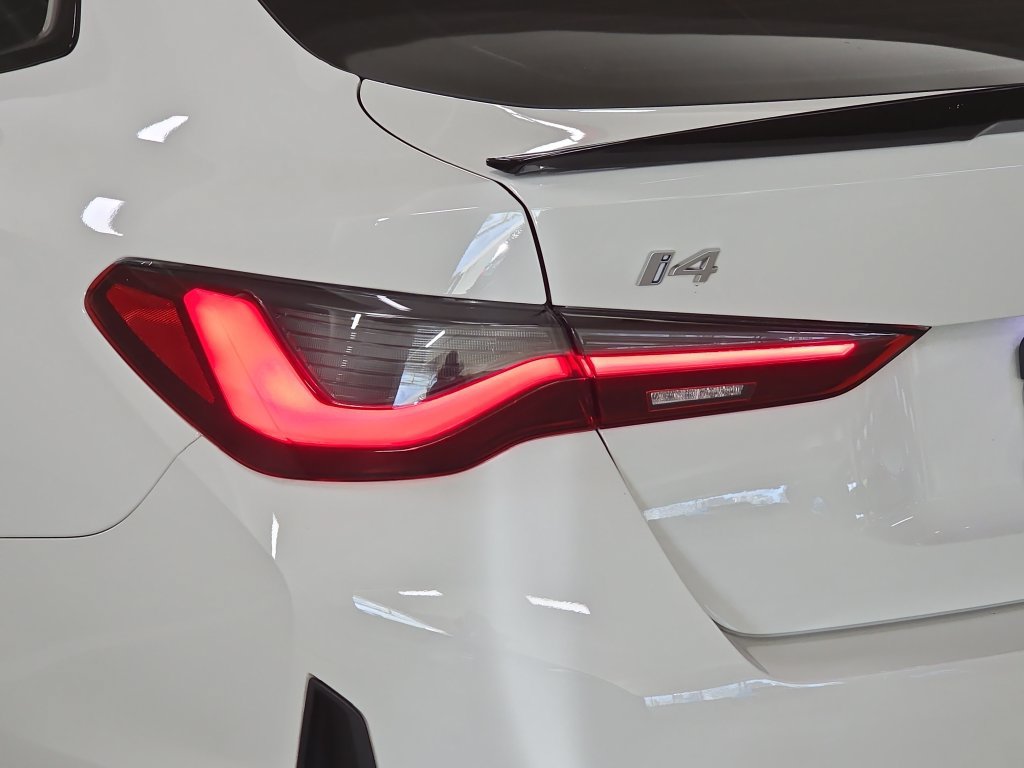 Used 2023 BMW i4 eDrive35 w/ Premium Package RWD image 33