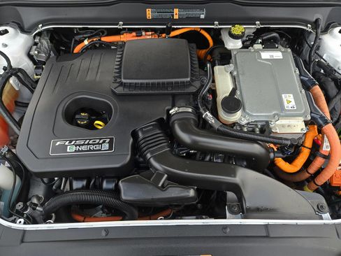 Used 2019 Ford Fusion Energi Titanium image 24