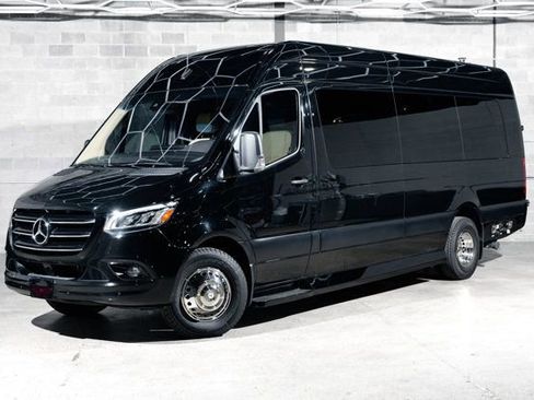 Used 2021 Mercedes-Benz Sprinter 3500 image 7
