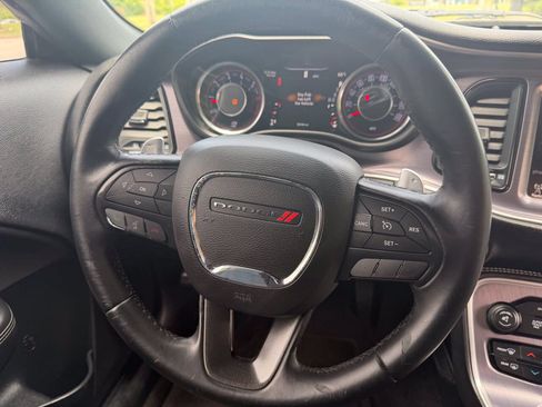 Used 2016 Dodge Challenger R/T Scat Pack w/ Driver Convenience Group RWD image 11