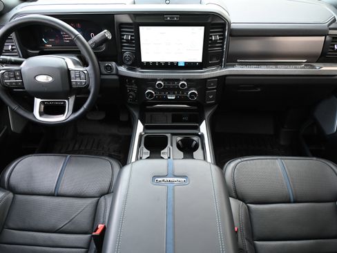 Used 2026 Ford F250 Platinum image 18
