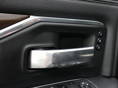 Used 2022 RAM 2500 Laramie AWD/4WD image 42