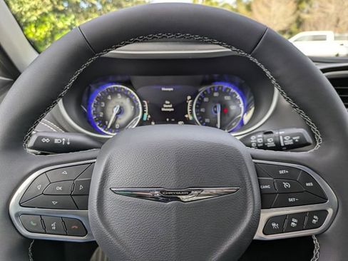 New 2026 Chrysler Pacifica Select image 32