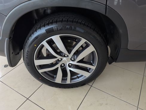 Used 2018 Honda Pilot Elite image 64