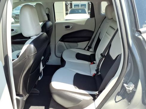 Used 2020 Jeep Compass Limited AWD/4WD image 10