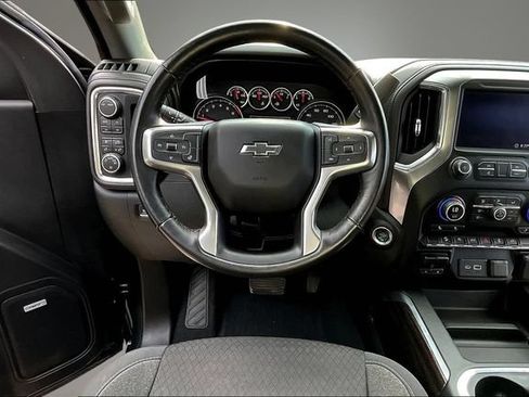 Used 2020 Chevrolet Silverado 1500 RST AWD/4WD image 9