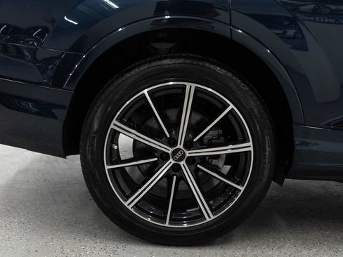 Used 2025 Audi Q7 2.0T Premium Plus w/ Premium Plus Package AWD/4WD image 42