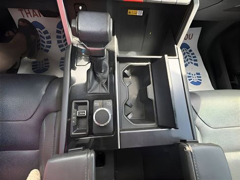 Used 2023 Toyota Sequoia Platinum image 29