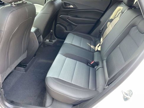 Used 2026 Chevrolet Trax LT w/ Driver Confidence Package FWD image 11