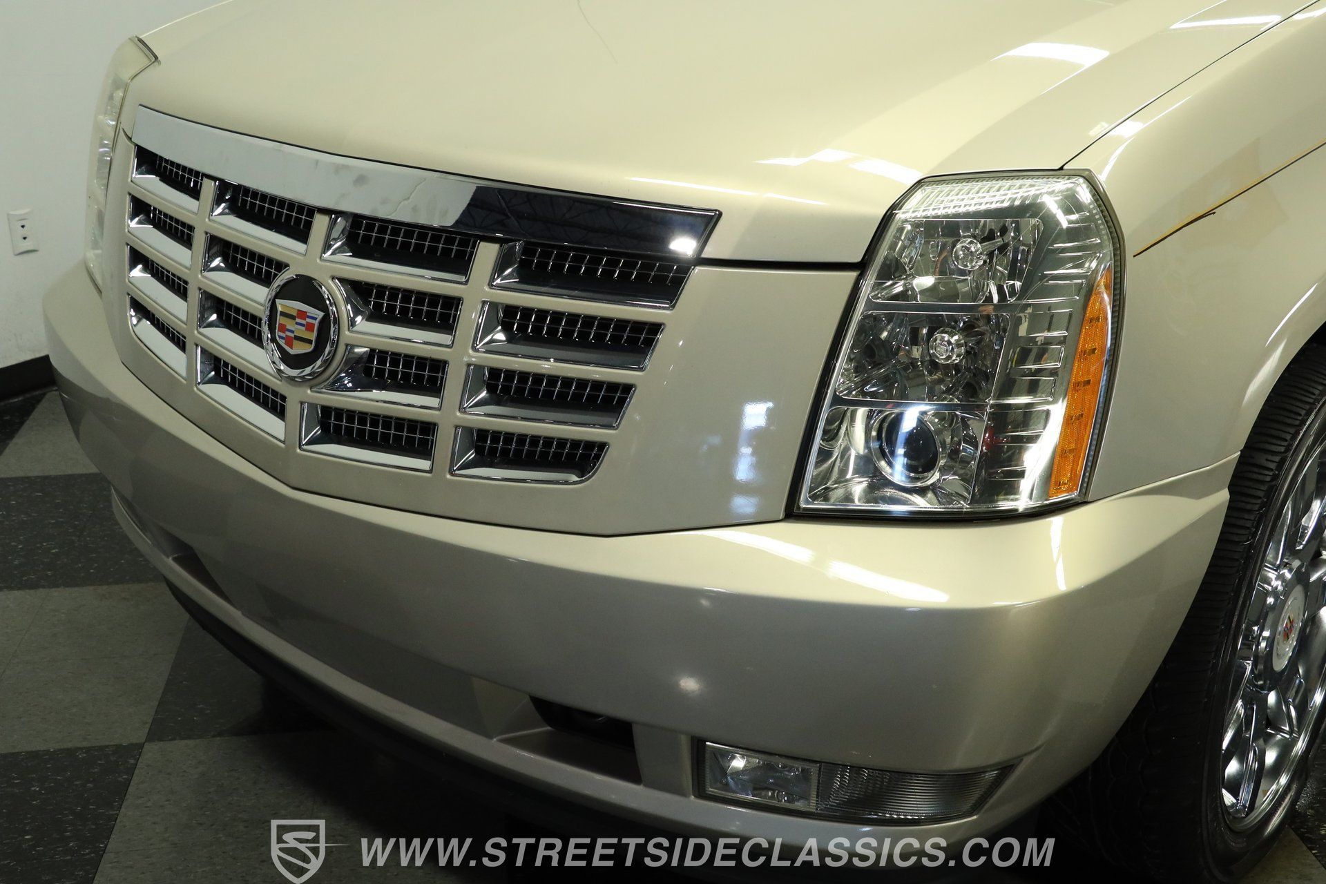 Used 2007 Cadillac Escalade EXT w/ Information Package AWD/4WD image 19