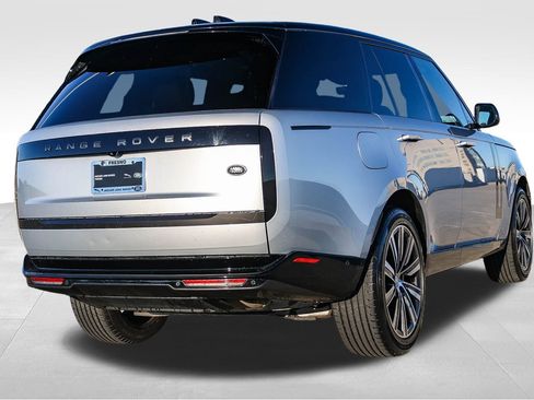 Certified 2023 Land Rover Range Rover SE image 4