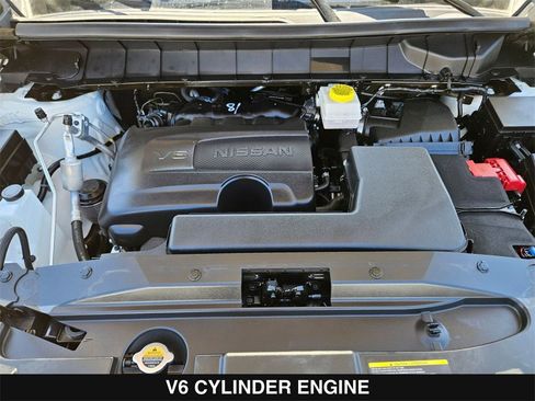 Used 2024 Nissan Pathfinder Platinum image 42