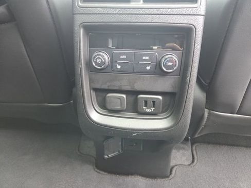 Used 2019 Buick Envision Premium AWD/4WD image 16