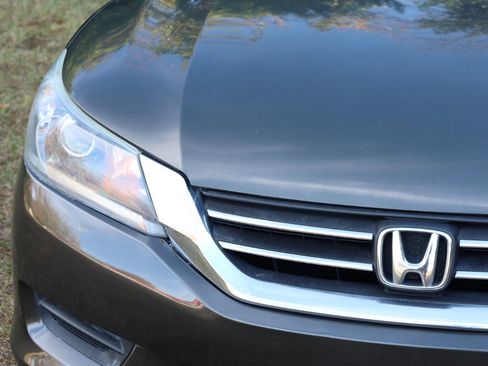 Used 2013 Honda Accord LX image 11