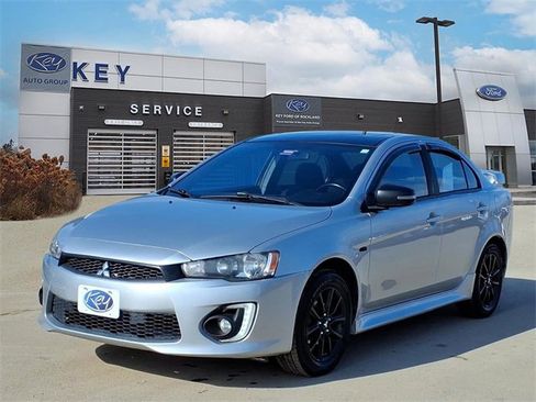 Used 2017 Mitsubishi Lancer ES image 1