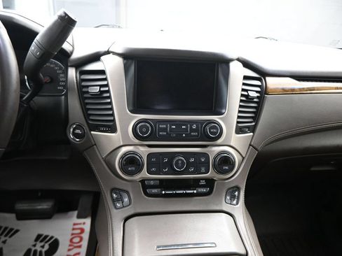 Used 2017 GMC Yukon XL Denali w/ Open Road Package AWD/4WD image 9