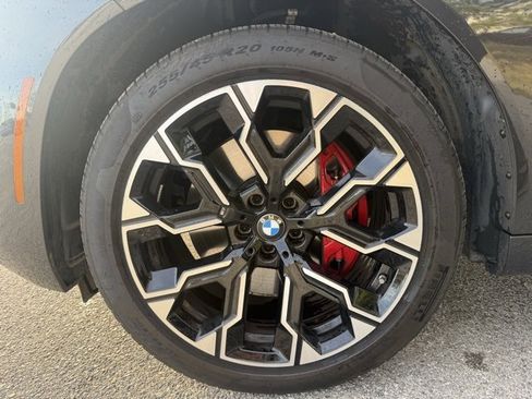 Used 2025 BMW X3 M50 w/ Premium Package image 8