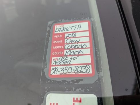 Used 2018 Chevrolet Colorado LT image 36