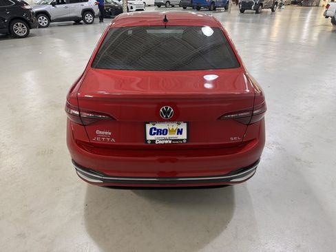 Certified 2024 Volkswagen Jetta SEL FWD image 8