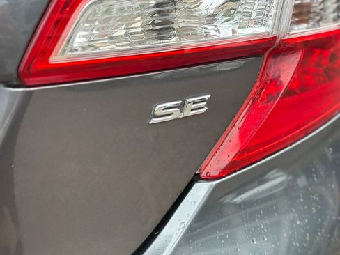 Used 2013 Toyota Camry SE FWD image 20