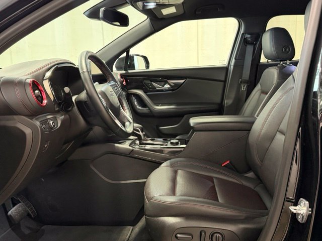 Used 2025 Chevrolet Blazer RS FWD image 11