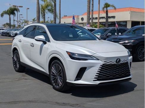 New 2026 Lexus RX 450h AWD image 3
