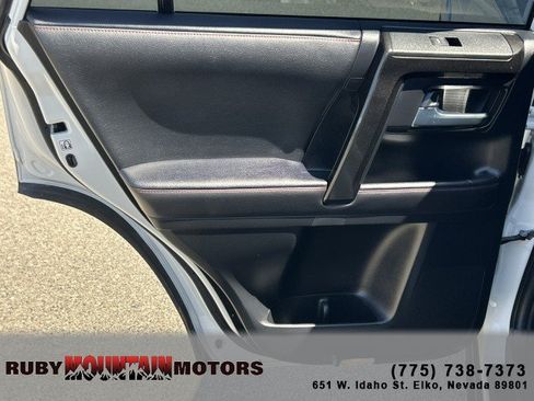 Used 2023 Toyota 4Runner TRD Off-Road Premium w/ Moonroof Package AWD/4WD image 20