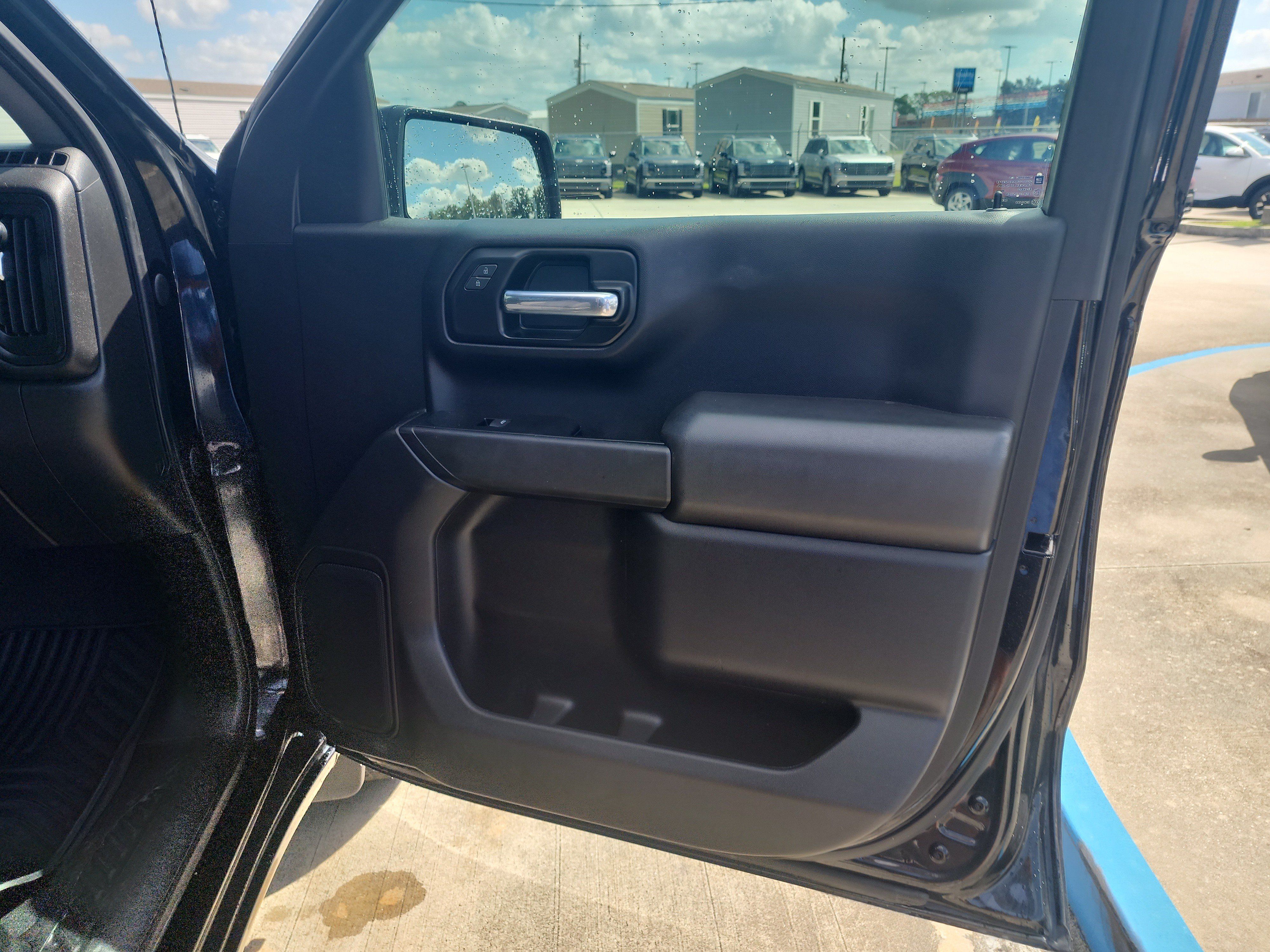 Used 2022 Chevrolet Silverado 1500 Custom w/ Rally Edition RWD image 11