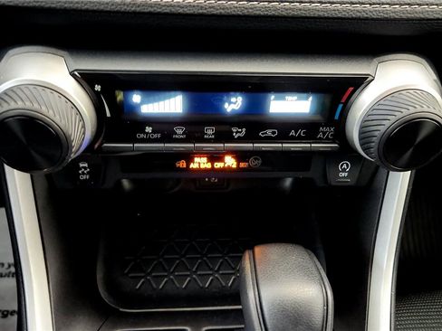 Used 2024 Toyota RAV4 LE image 30