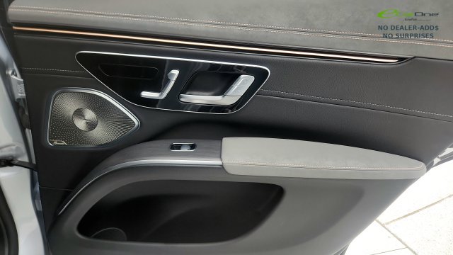Used 2023 Mercedes-Benz EQS 580 4MATIC SUV image 42